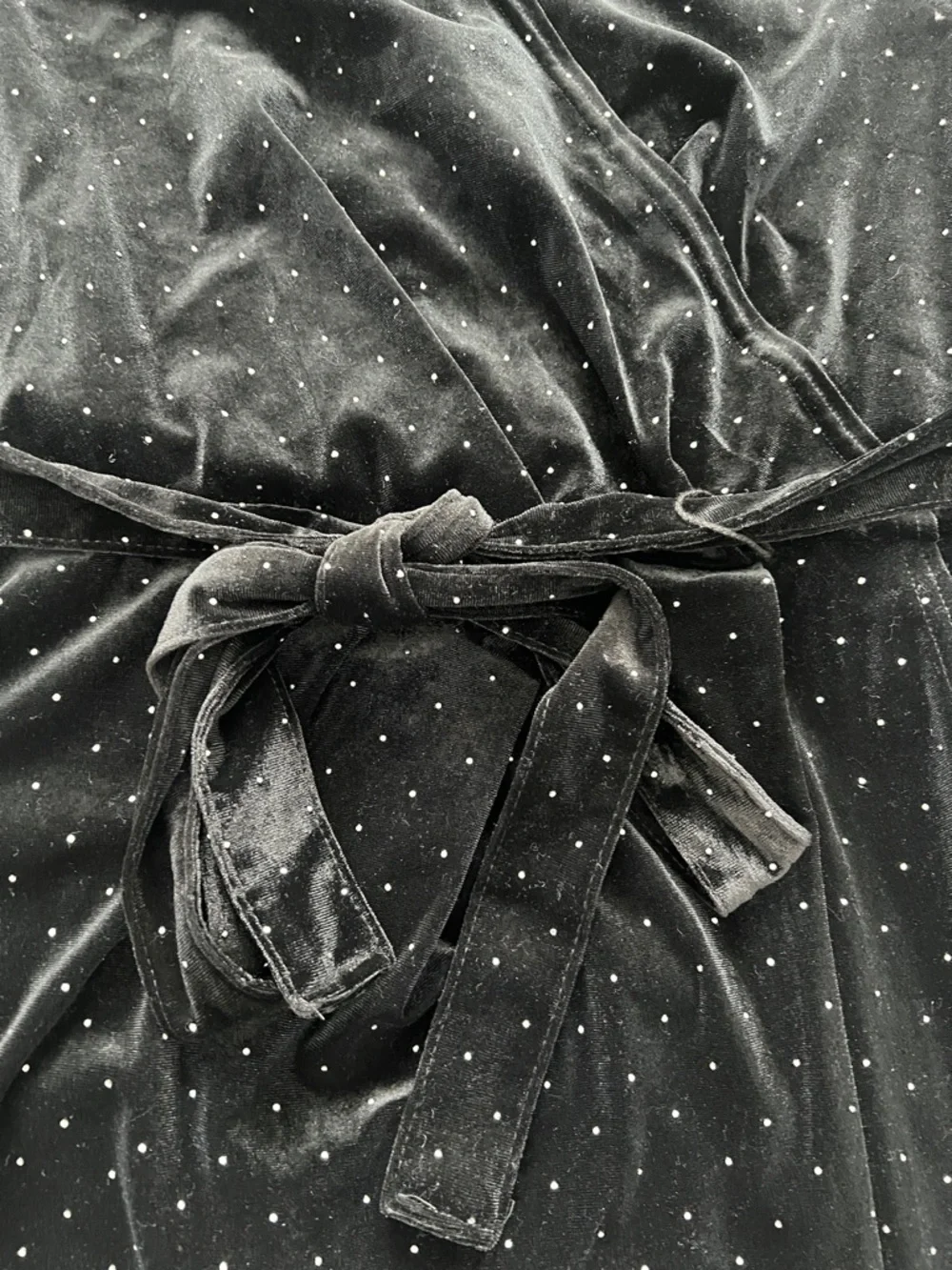 Nine West Faux Wrap Dress Black Velour w/ Tiny Silver Beads & Tie Belt - Size XL - Picture 8 of 12